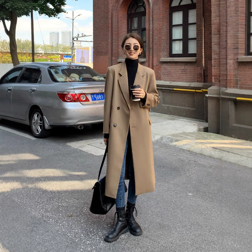 Женская одежда больших размеров 2022 Ранняя осень Новый элегантный пиджак средней длины, ветровка для похудения для полных девочек