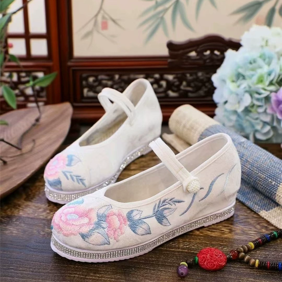 Туфли из ханьфу круглой головы, embroidered cloth shoes древний стиль, улучшение элементов Ханьфу