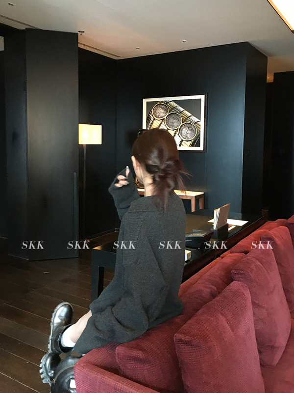 Skk Store 自在起居 松弛感羊毛大V领坑条针织衫短裤休闲套装女秋|undefined