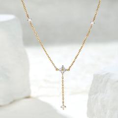S925 スターリングシルバー 18K ゴールドメッキ四つ葉のクローバー ジルコン ペンダント ネックレス 鎖骨チェーン クールな秋冬セーター チェーン シンプル