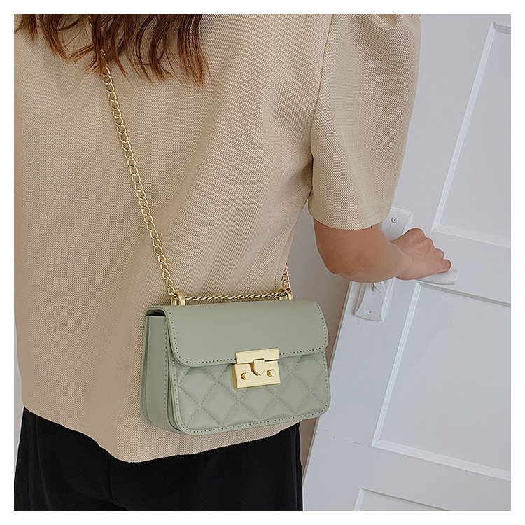 Fashion Solid Color Metal Button Square Buckle Square Bag display picture 3