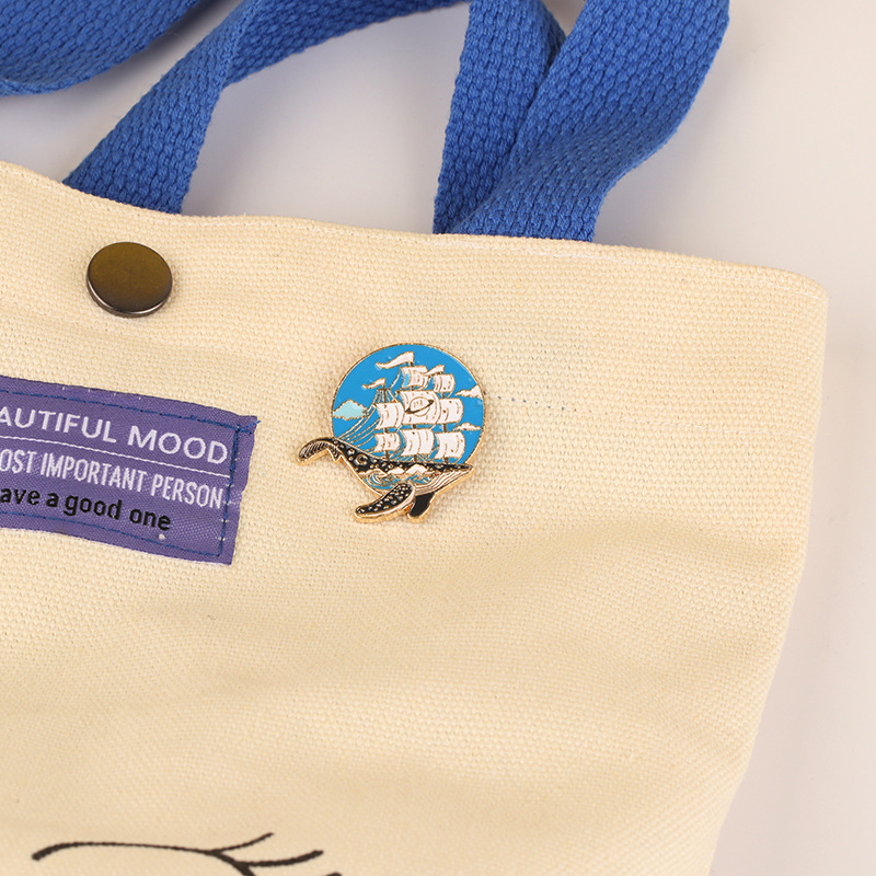 Beach Modern Style Pin Animal Whale Alloy Plating Unisex Brooches display picture 3