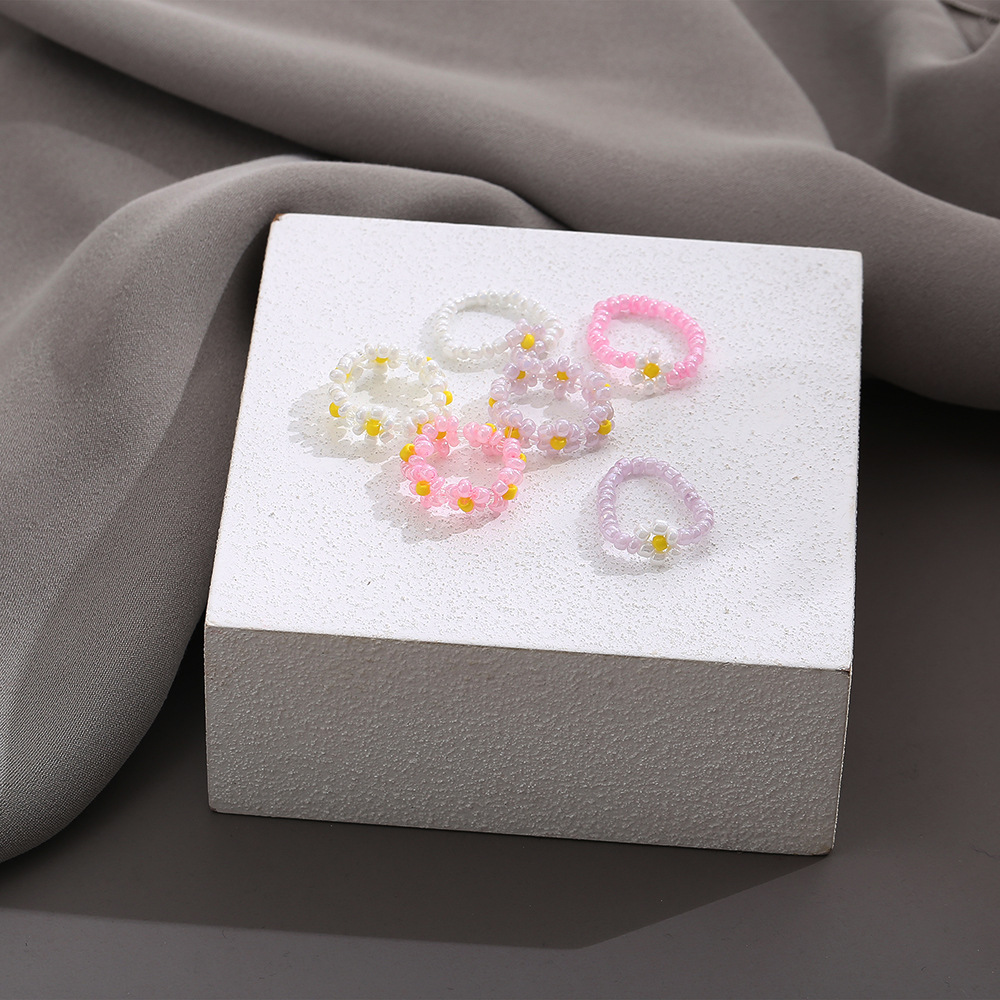 Creative Pink Rice Bead Flower Ring Ring Set 6 Piece Set display picture 3