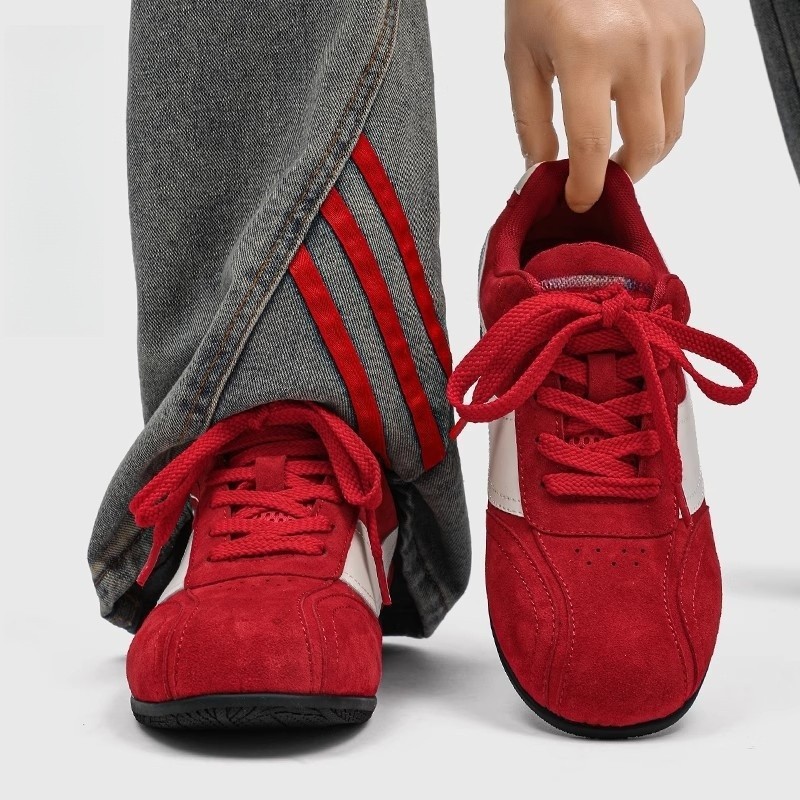 Comercio exterior de gran tamaño pareja zapatos de carreras rojos hombres y mujeres zapatos de entrenamiento alemán suela gruesa verano todo-fósforo deportes y zapatillas de deporte de ocio marea
