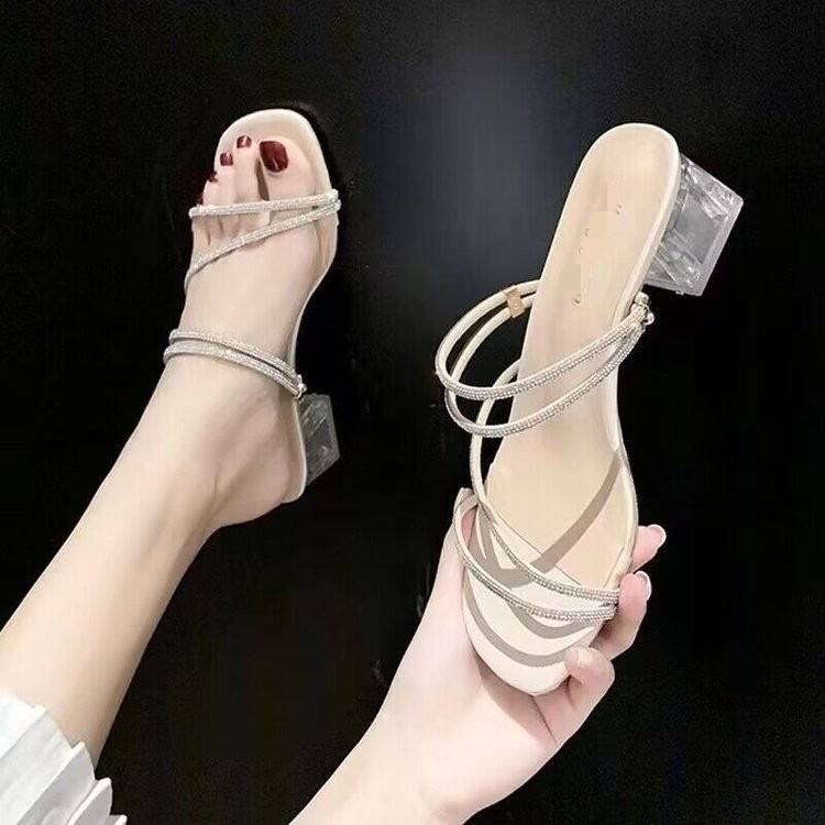 Zapatillas frías de tacón grueso francesas para mujeres de verano 2026 nuevo estilo de hadas con falda de tacones altos, sandalias de diamante excelentes image 2