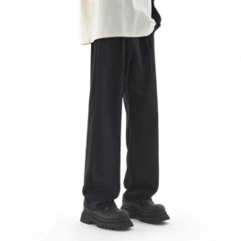 男式针织衫;男式夹克;男式休闲裤