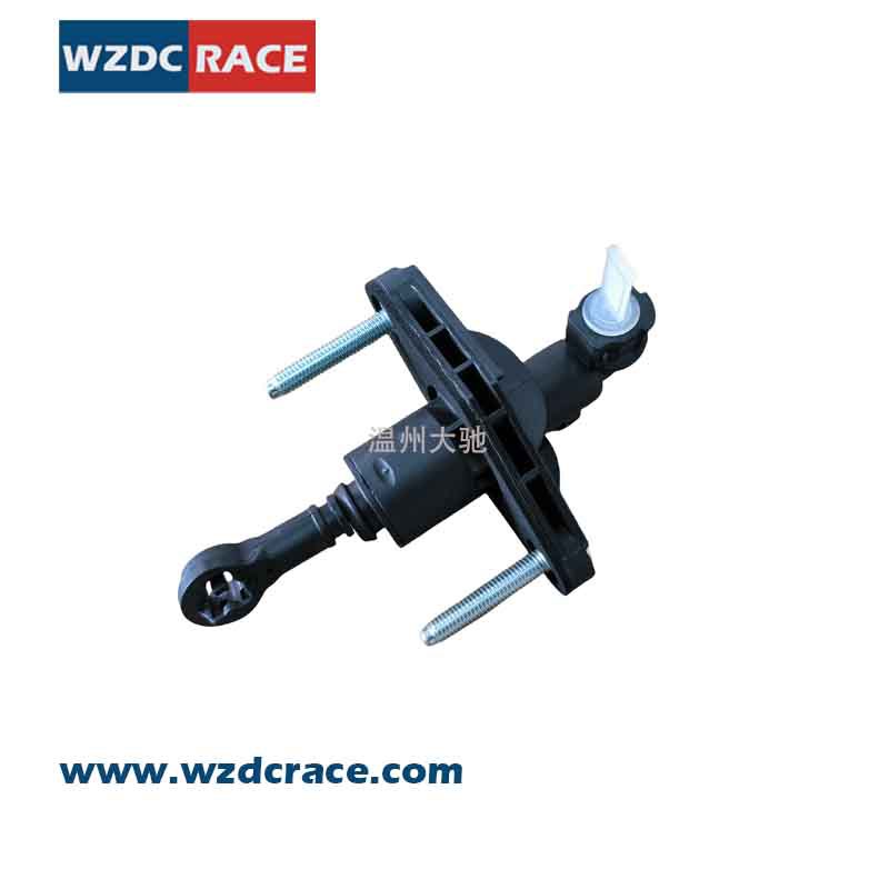 Bombas maestras de embrague para plástico SUZUKI SWIFT 23810-68L21   23810 - 68L20 (en inglés)
