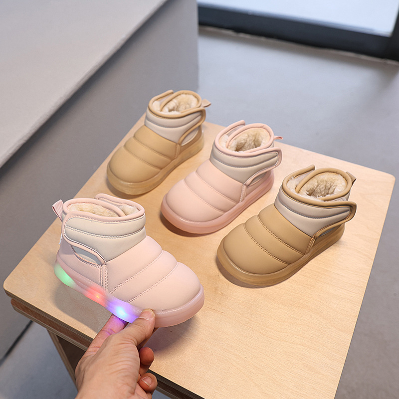 亮灯小孩儿童鞋子1-6岁3男童雪地靴女童加绒加厚棉鞋宝宝步鞋潮学