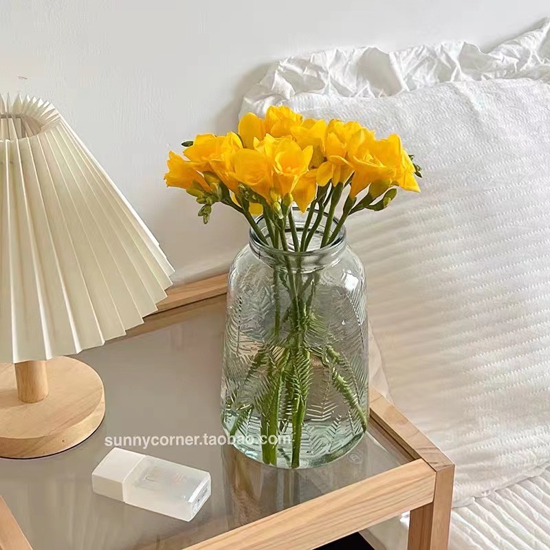 Florero al por mayor vintage en relieve florero de vidrio de alta gama sala de estar Oficina arreglo floral florero de agua Decoración