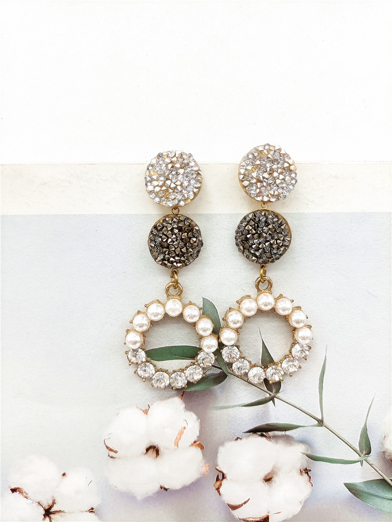 Autumn And Winter Earrings New Trendy Korean Long Style Fashion Personalized Earrings display picture 1