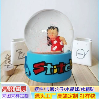 发光水晶球定制卡通雪花球 跨境摆件家居装饰小人树脂工艺品摆件