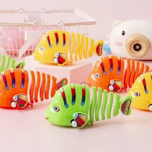1-2-3-4 years old wind-up hair toys for boys and girls, children's educational learning crawling swinging fish internet celebrity street stall wholesale