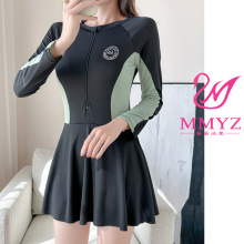 �¿���Ȫ��Ӿ��Ů����ƽ�Ǳ��������ڶǳ����˶�ѧ����������Ӿװ