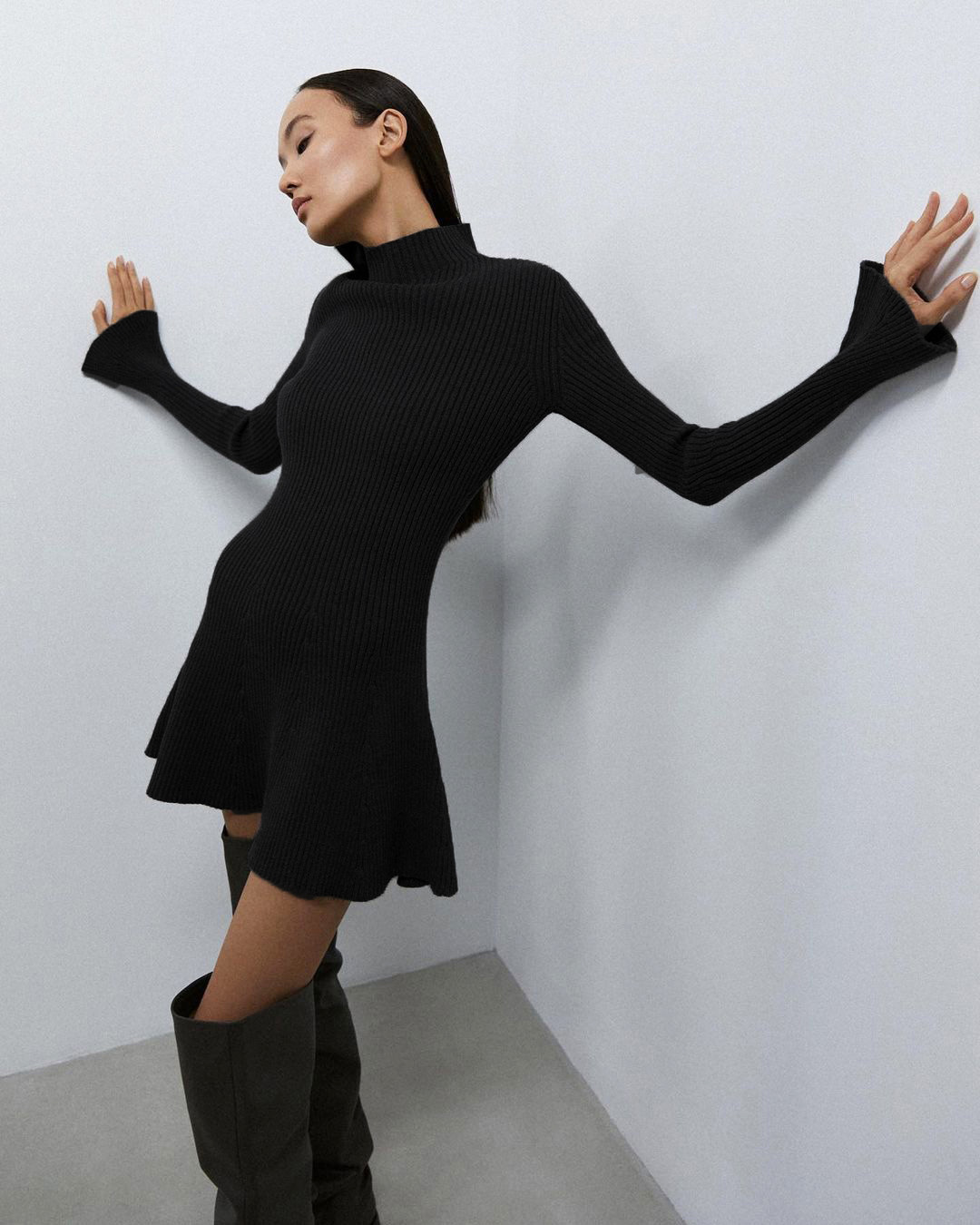 ChicShe ChicShe 2024 Autumn Winter Turtleneck Knitted Petite Pullover Women's Sweater Dress Black Thick Style_voghion.com