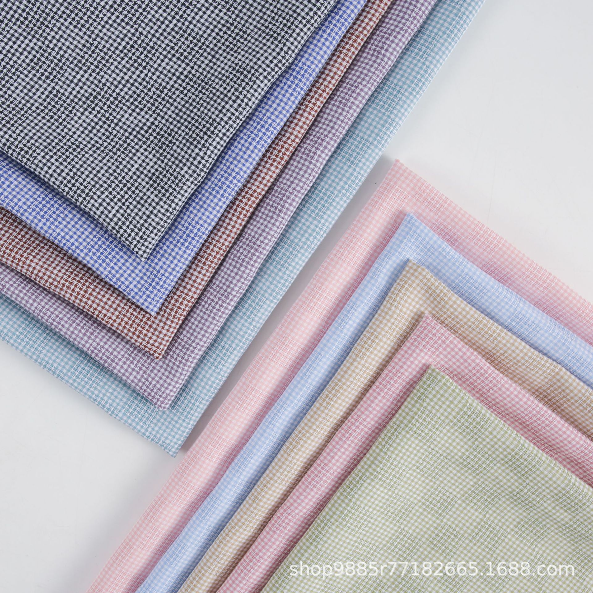 低价直销春夏轻薄透气吸汗镂空风格子布面料