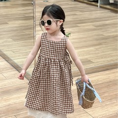 韓版女童2024年夏季新款棕色格子文藝風無袖側邊開叉背心連衣裙潮