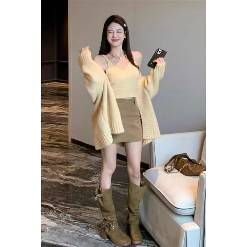 【显高显瘦】时尚套装女秋冬甜辣风针织开衫毛衣外套内搭吊带背心