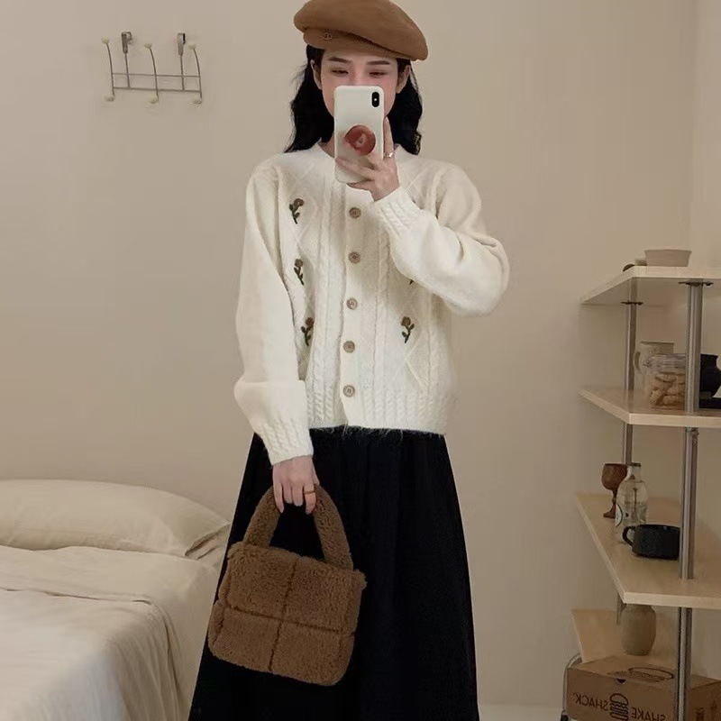 仿羊绒重工优质毛衣外套女2025秋冬新款加厚洋气百搭韩系针织开衫|undefined