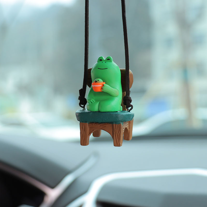 Cartoon frog sitting sofa cross-border car decoration interior pendant pendant car pendant decoration