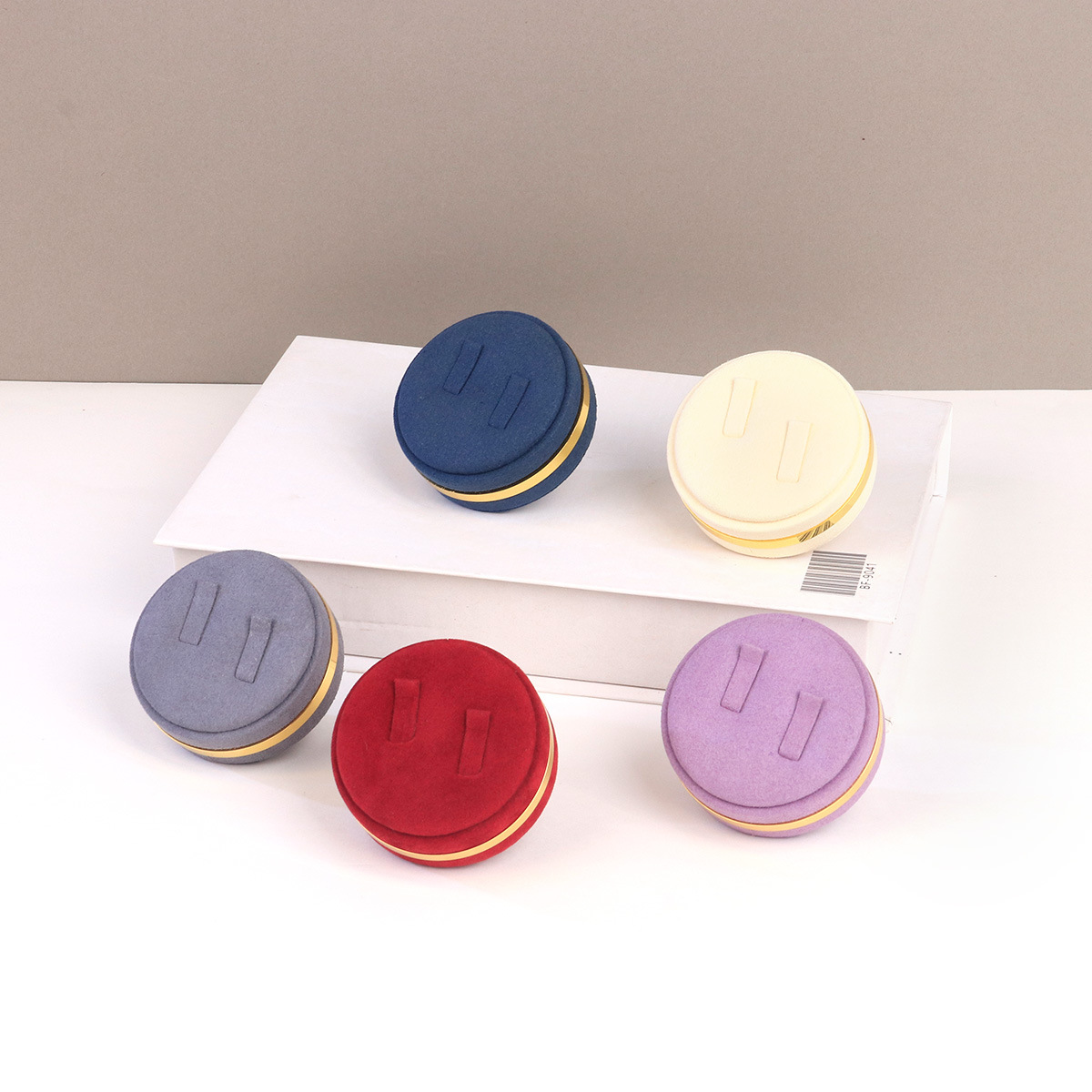 ���ݴ��ⳬ���鱦���е���������ָ��Ʒչʾ�ܹ�̨�鱦��װ���μ�