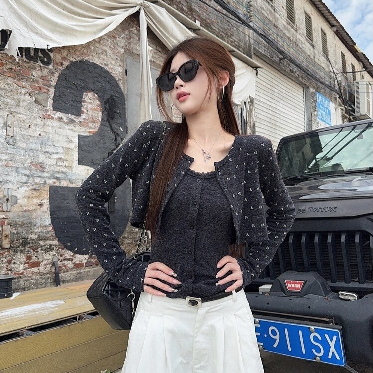 [Derong Two-Piece Set] Fashion Suit Women's Autumn 2025 New Floral Knitted Cardigan with Vest Long Sleeves