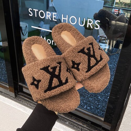 Fashionable 2024 New Letter Lamb Wool Cotton Slippers for Women Autumn and Winter Outdoor and Home Use Korean Style Versatile Thick Sole Slippers