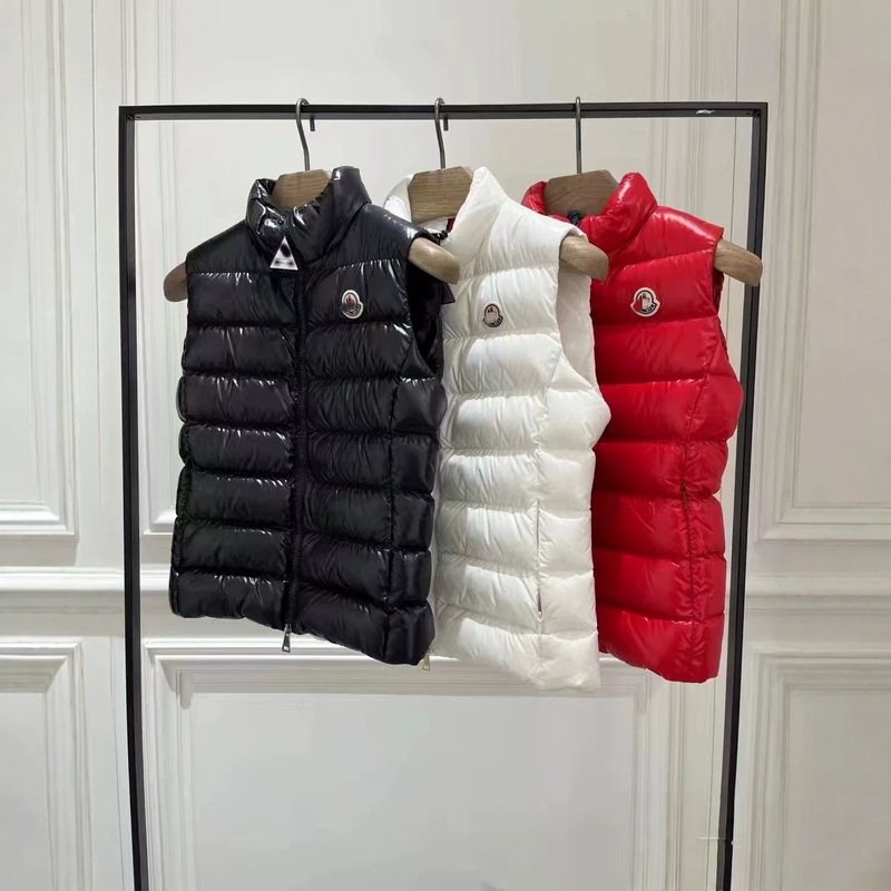 New Cross-Border Foreign Trade Style, Non-Iron Treated, Stand-Up Collar Winter down Vest, Fashionable Classic Vest Jacket New Cross-Border Foreign Trade Style, Non-Iron Treated, Stand-Up Collar Winter down Vest, Fashionable Classic Vest Jacket