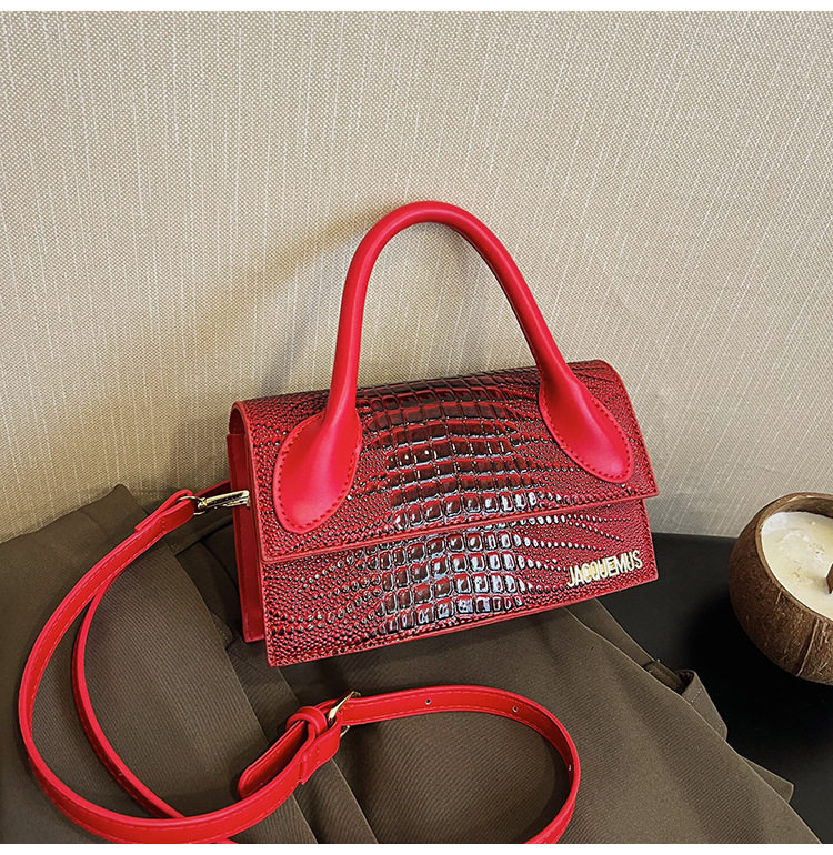 Bolso de moda de estilo occidental europeo y americano 2024 nuevo bolso de hombro retro de tendencia salvaje bolso de mensajero de textura simple