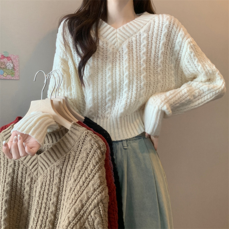 Chic V-neck twist high waist short sweater women's autumn and winter 2024 new small pullover thick knitted top