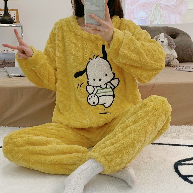 838# Pacha Dog Yellow [Thick Style]