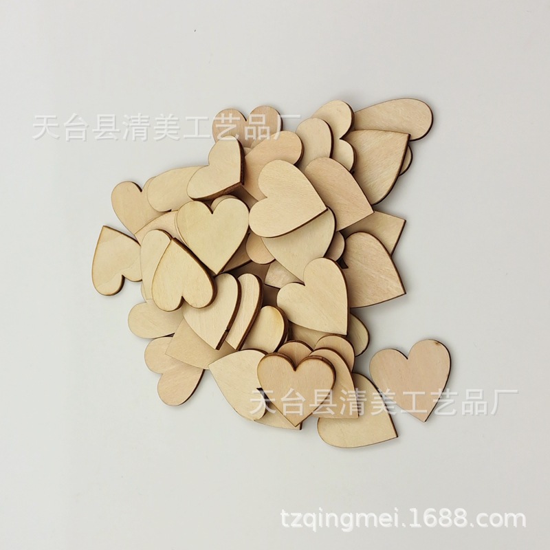 10-150mm material de madera de tilo madera sin agujeros de amor astilla de madera decoración de madera de madera de tilo corazón de melocotón