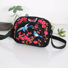 成人帽;耳环;女士单肩包