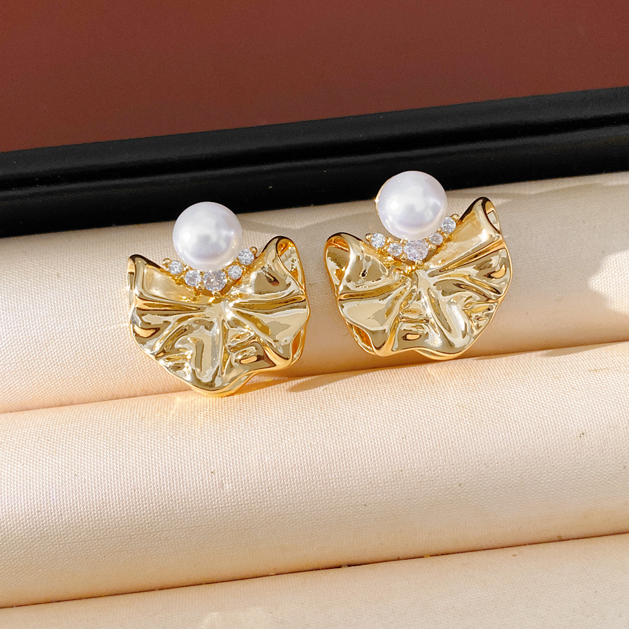 Agujas de plata de piedra de plegado flores perlas pendientes coreanos temperamento de moda ligero lujo alta sensación auriculares al por mayor image 7