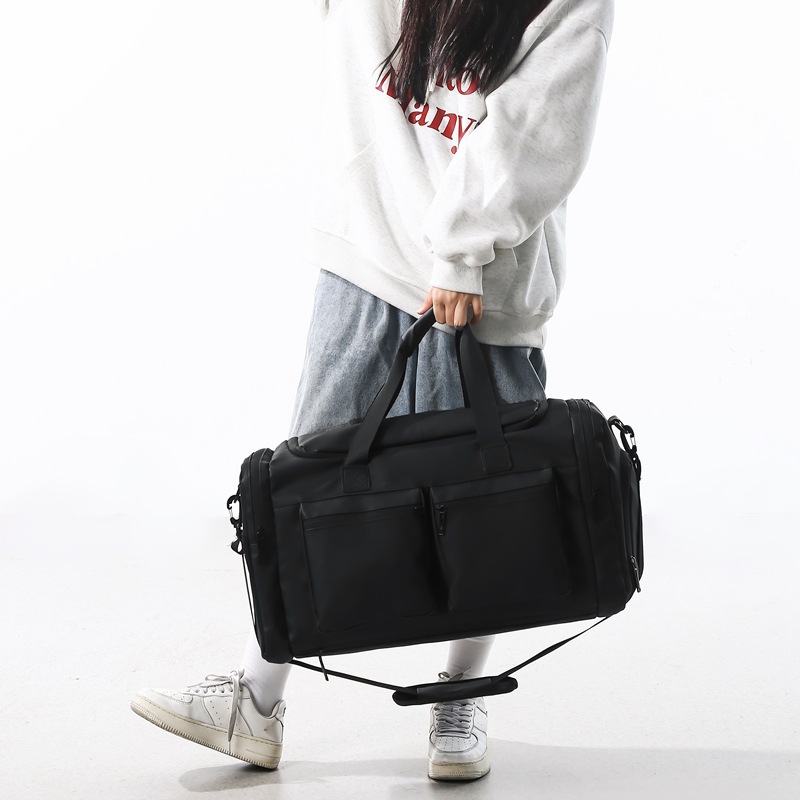 Nuevo tipo de bolsa de viaje con almacenamiento de zapatos independiente, bolsa de ejercicio simple negra, bolsa de viaje corto de gran capacidad