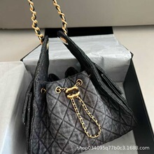 26�¿С���Lϴˮ�u׃��ţ�в������������朗l�鎧ˮͰ��Ů