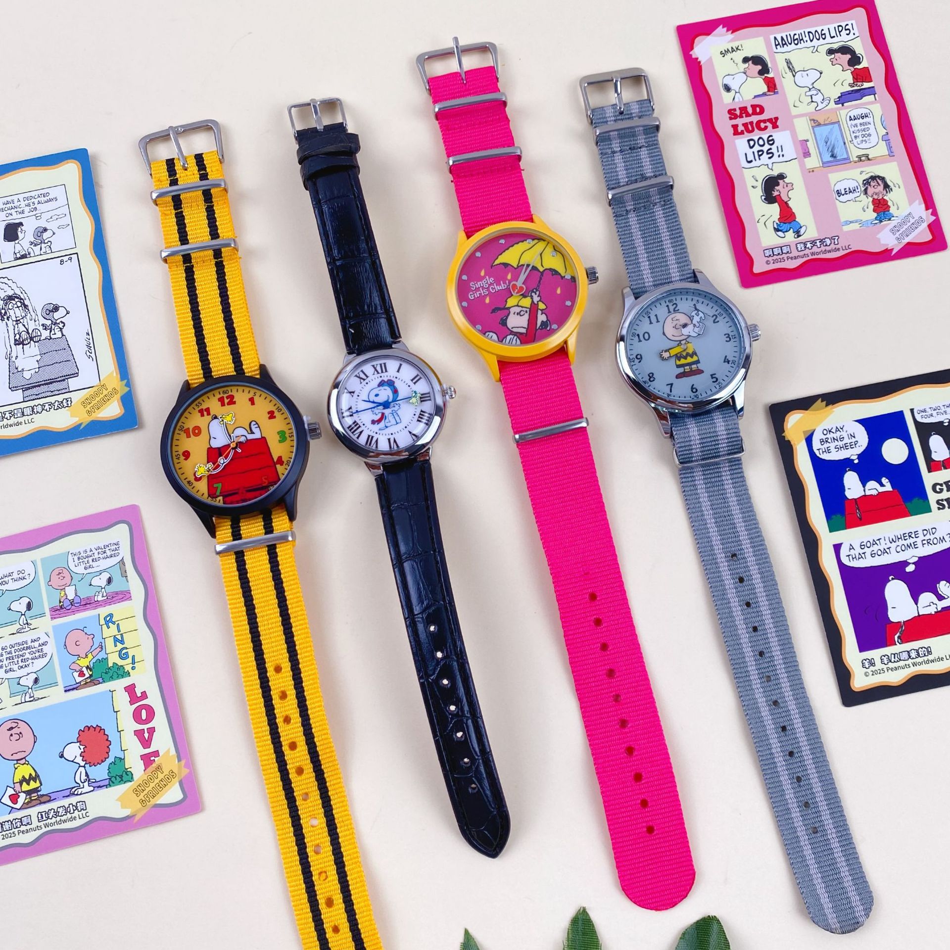 New Genuine Snoopy Friends Series Watch Blind Box Cute Cartoon Quartz Belt Watch Simple and Versatile