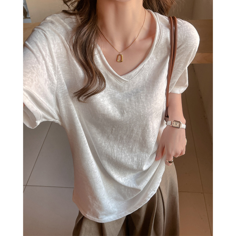 Selección estricta coreana suelta camiseta de mangas cortas mujeres primavera y verano con cobertura de carne para adelgazar se puede usar hombro en V cuello camiseta de base superior