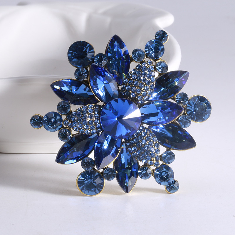 Lady Flower Alloy Inlay Artificial Crystal Women's Brooches display picture 9