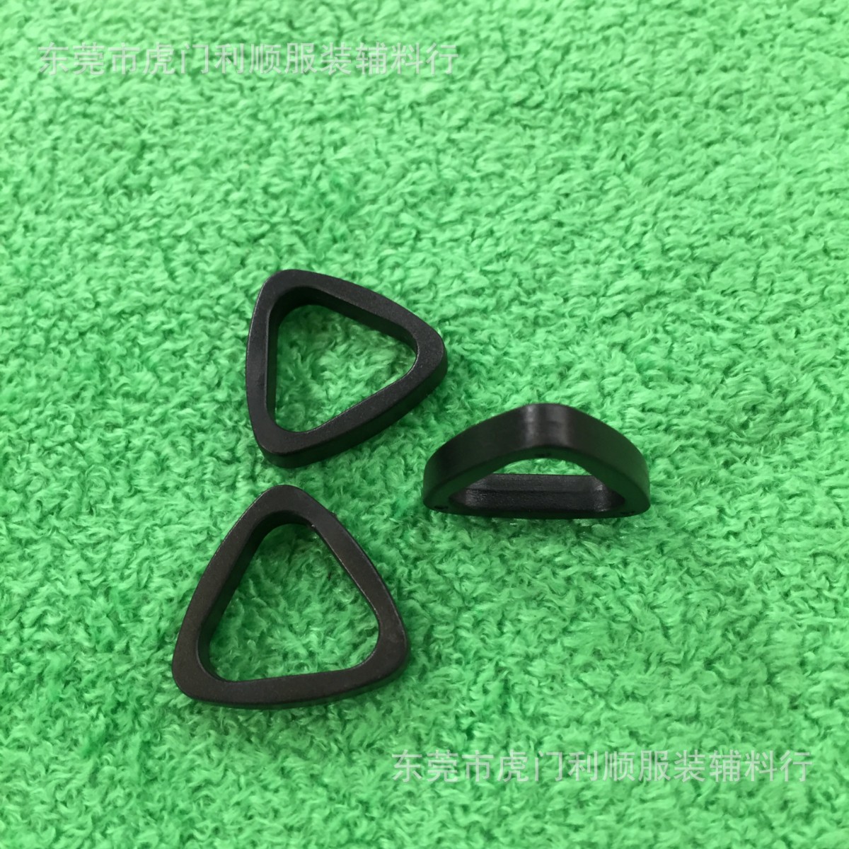 Manufacturer's Spot Plastic 15mm Triangle Buckle 1.5cm Plastic Triangle Ring Luggage Adjustment Buckle Shoe Buckle Accessories