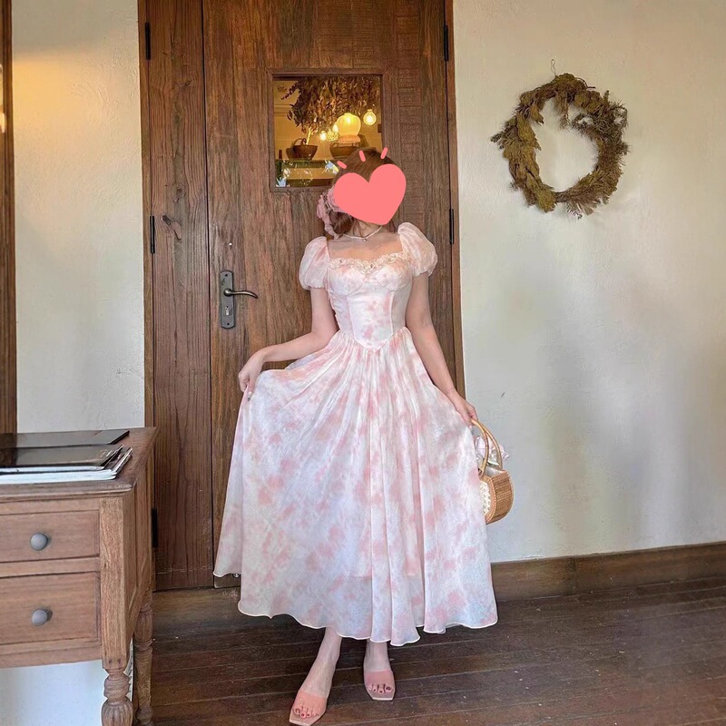【Creamy Berry】French-Style Elegant Girly Square-Neck Dress with a Pure and Alluring Gradient Long Skirt, Cross-Border Dropshipping 【Creamy Berry】French-Style Elegant Girly Square-Neck Dress with a Pure and Alluring Gradient Long Skirt, Cross-Border Dropshipping