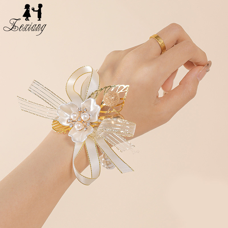 Bridesmaid Wrist Flower Newcomer Wedding Bride Sisters Group Hand Flower High-end Sense Small Fresh Hand Flower Korean Pearl Bracelet