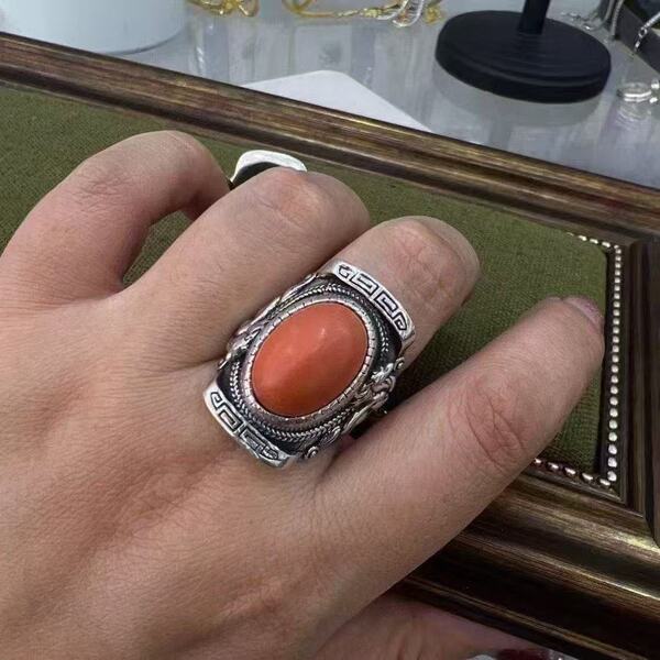 Retro ethnic classic design sophisticated fashionable ring