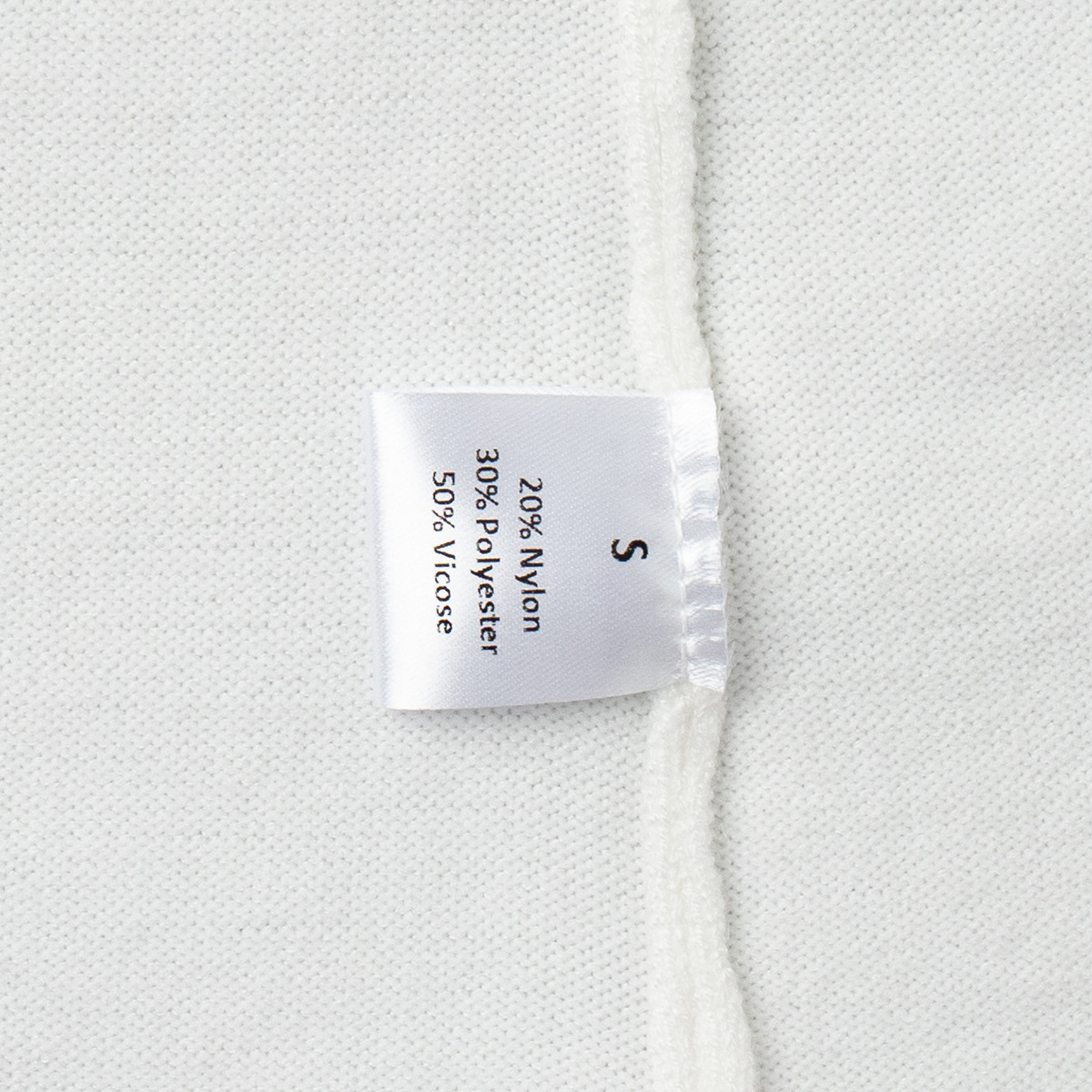 50% viscose , 30% polyester, 20% nylon