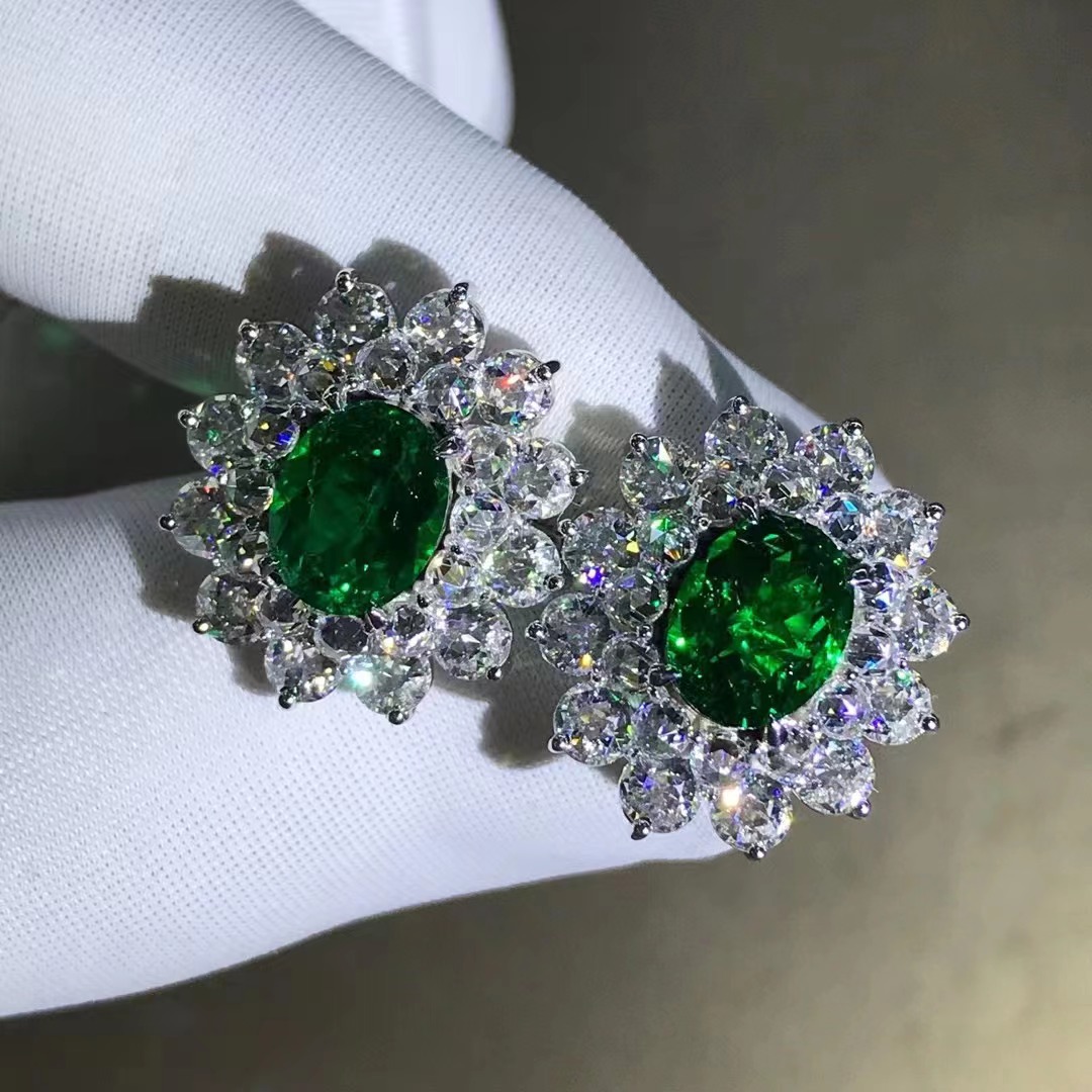 9K con aretes esmeralda colombianos 3.88 quilates aretes esmeralda con certificado internacional GRC