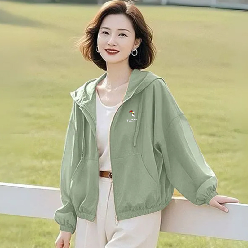 Plus-Size Sun Protection Clothing for Women with Hood, 2026 Summer Stylish Casual Lazy Style Versatile Lightweight Sun Protection Jacket Loose Fit