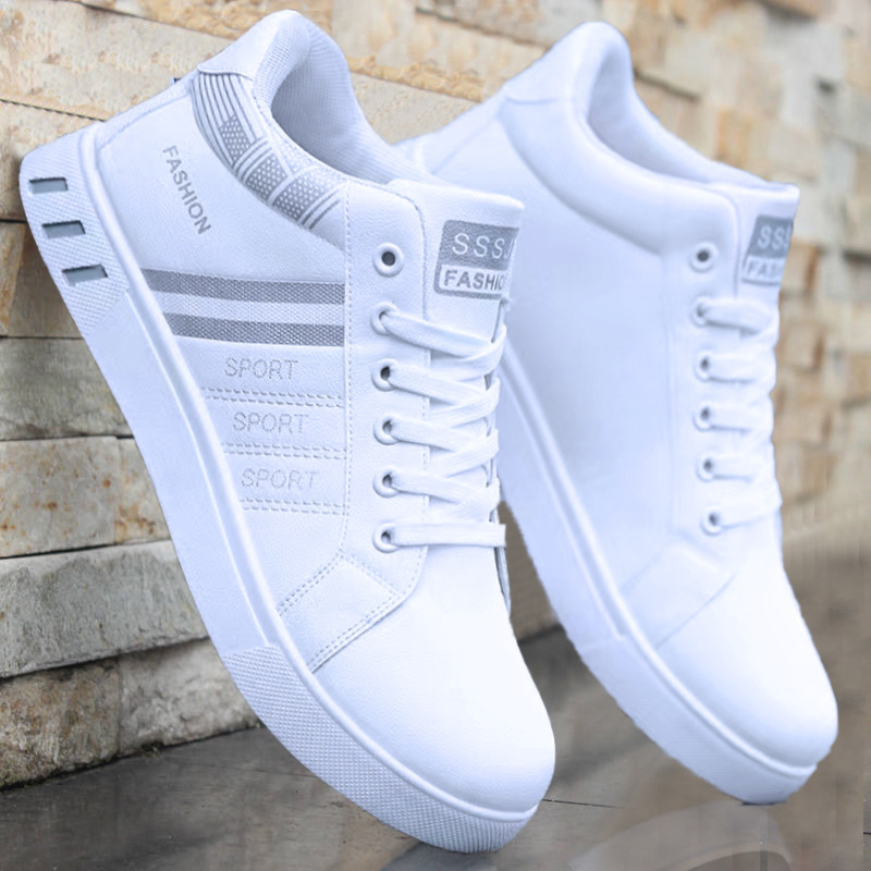 Zapatos de hombre transfronterizos nuevos zapatos blancos de verano de estilo coreano zapatos de tabla de nivel medio de tendencia juvenil zapatos de moda de deportes de ocio para hombres