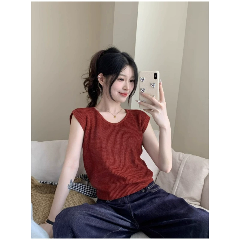 Высококачественная темно-красная футболка с короткими рукавами и U-образным вырезом из ледяного шелка для женщин, которую можно носить летом, тонкий топ на правое плечо, тонкий