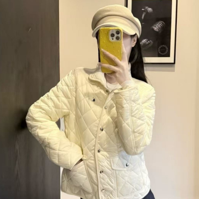 Scannable code for high-quality Raffy's embroidered pony quilted down jacket, long-sleeved, turn-down collar, women's white, waist-cinched, versatile Scannable code for high-quality Raffy's embroidered pony quilted down jacket, long-sleeved, turn-down collar, women's white, waist-cinched, versatile