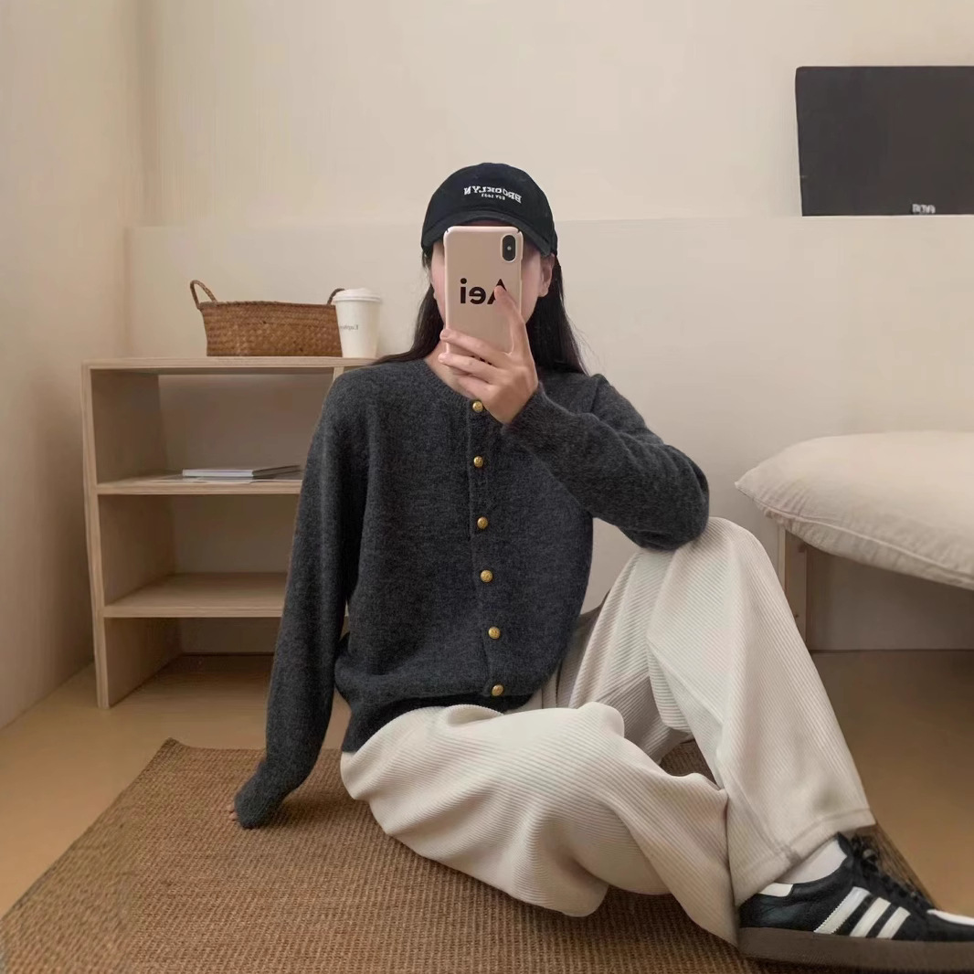 Coreano simple pequeño botón de oro suave suéter glutinoso abrigo mujer 2025 primavera y otoño nuevo suelto cardigan de punto de cuello redondo chaqueta image 3