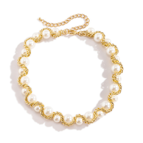 European and American cross-border metal twisted twist chain pearl necklace for women, retro temperament geometric single-layer necklace